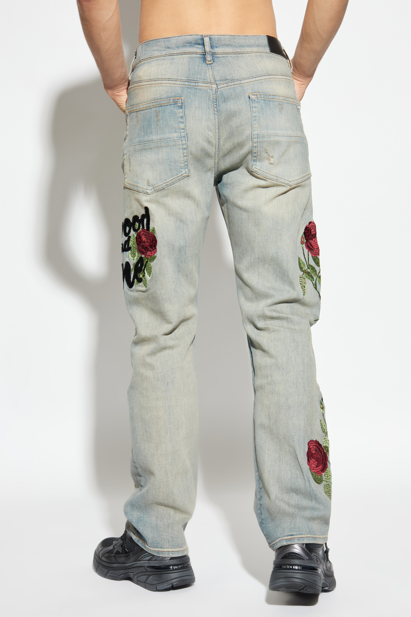 Amiri Rose-embroidered Distressed Jeans In Gray