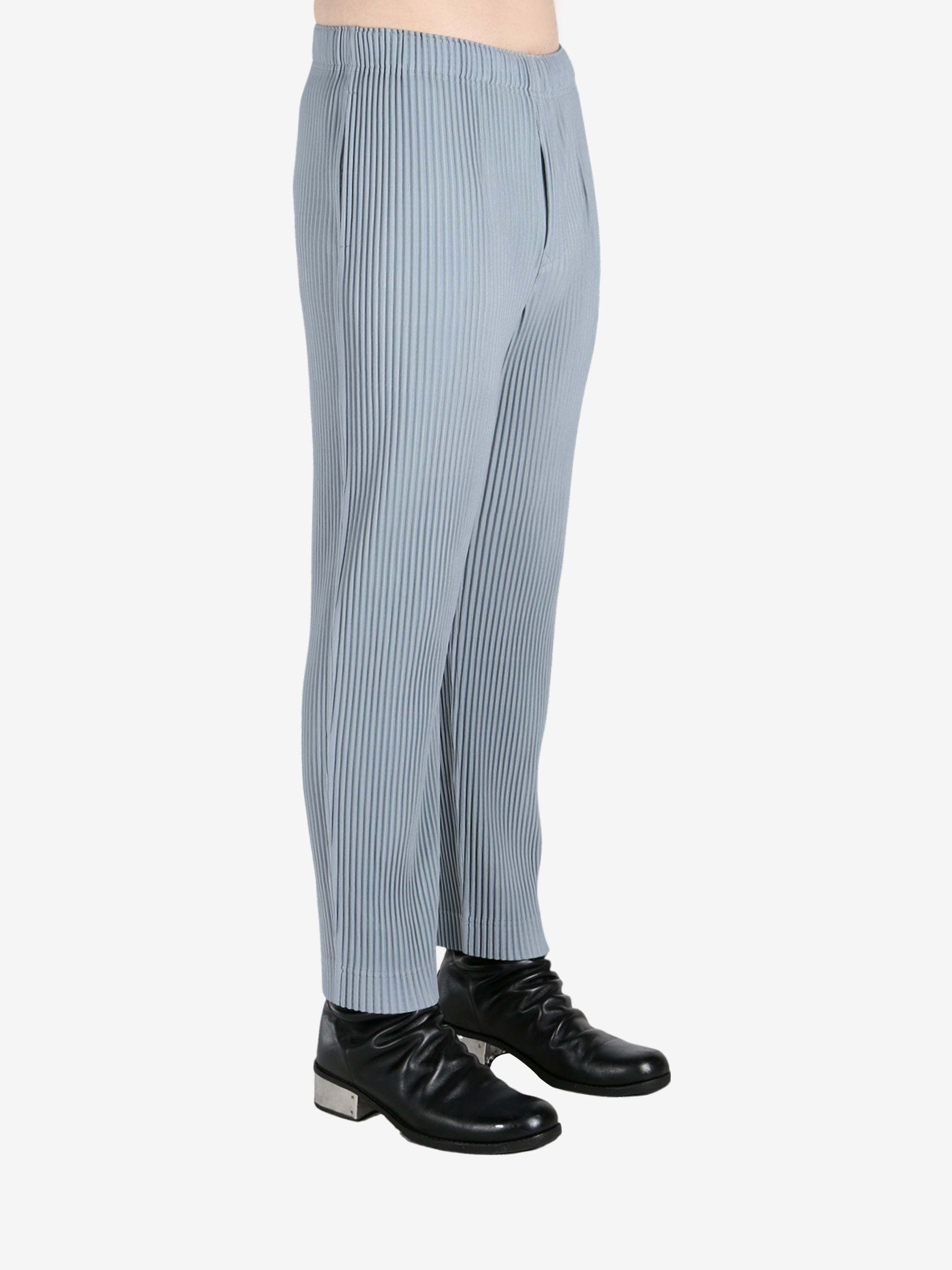 Issey Miyake Pleated Straight-leg Trousers In Green