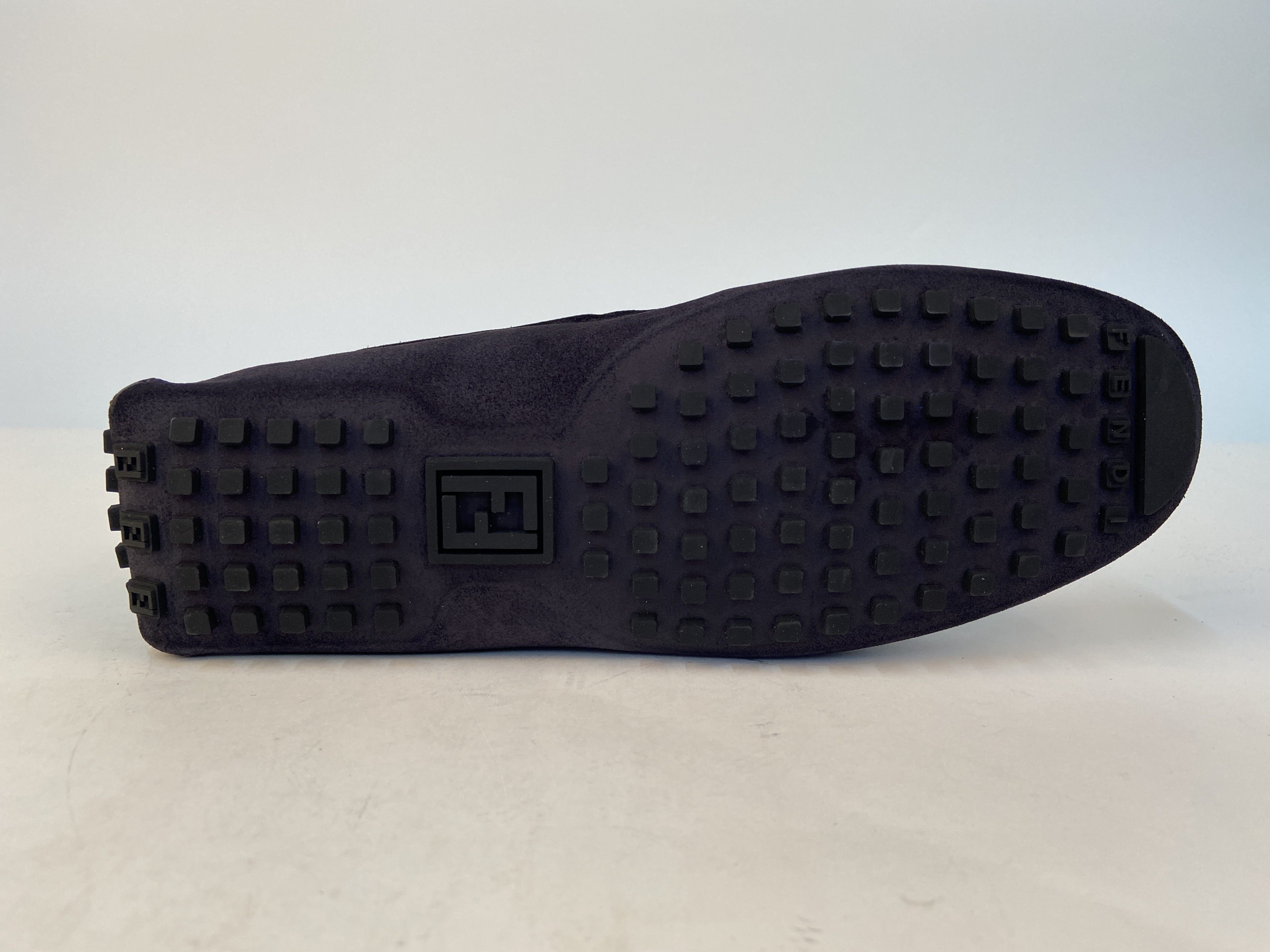 Fendi Flat-soled Casual Shoes In Black