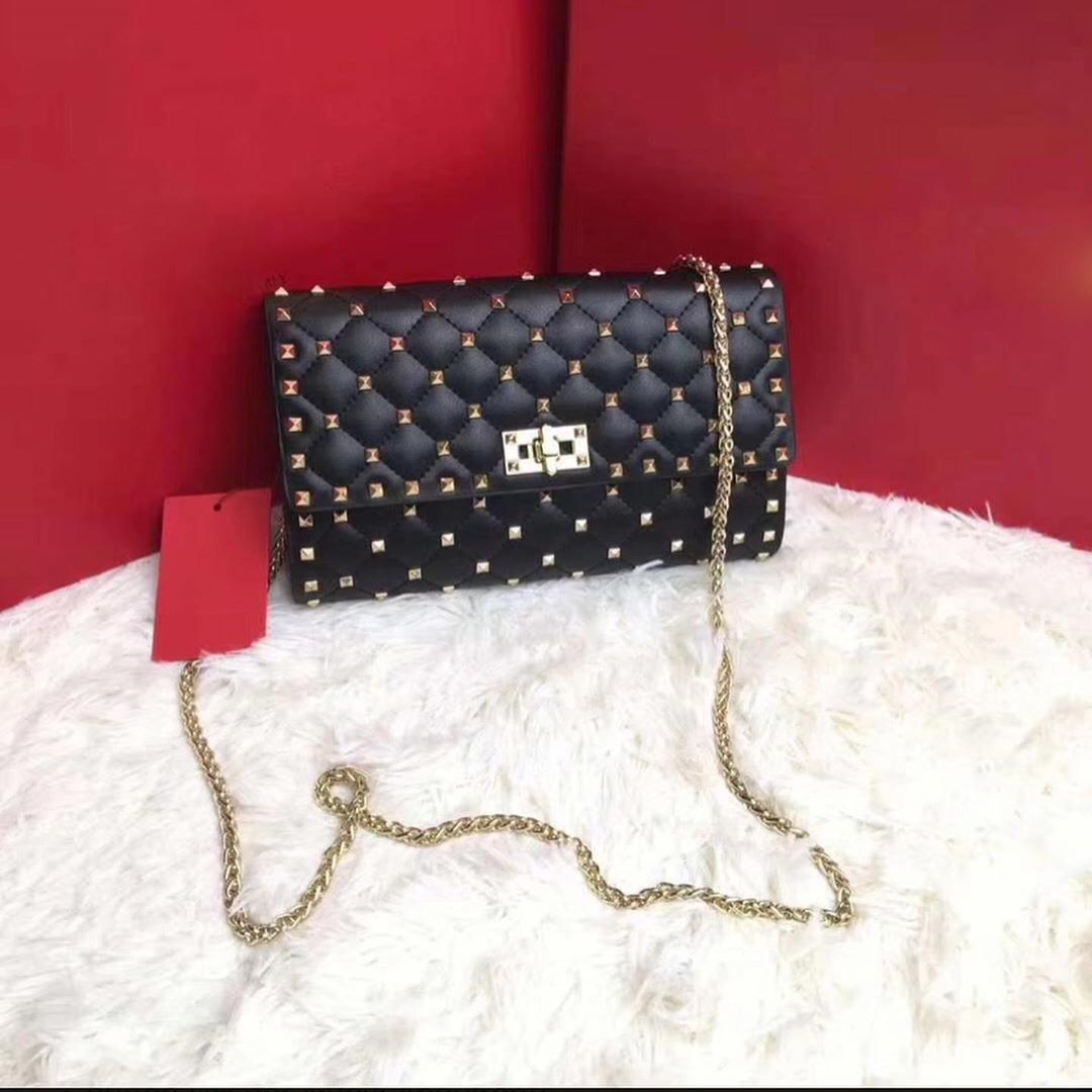 Valentino Rockstud Spike Shoulder Bag In Black