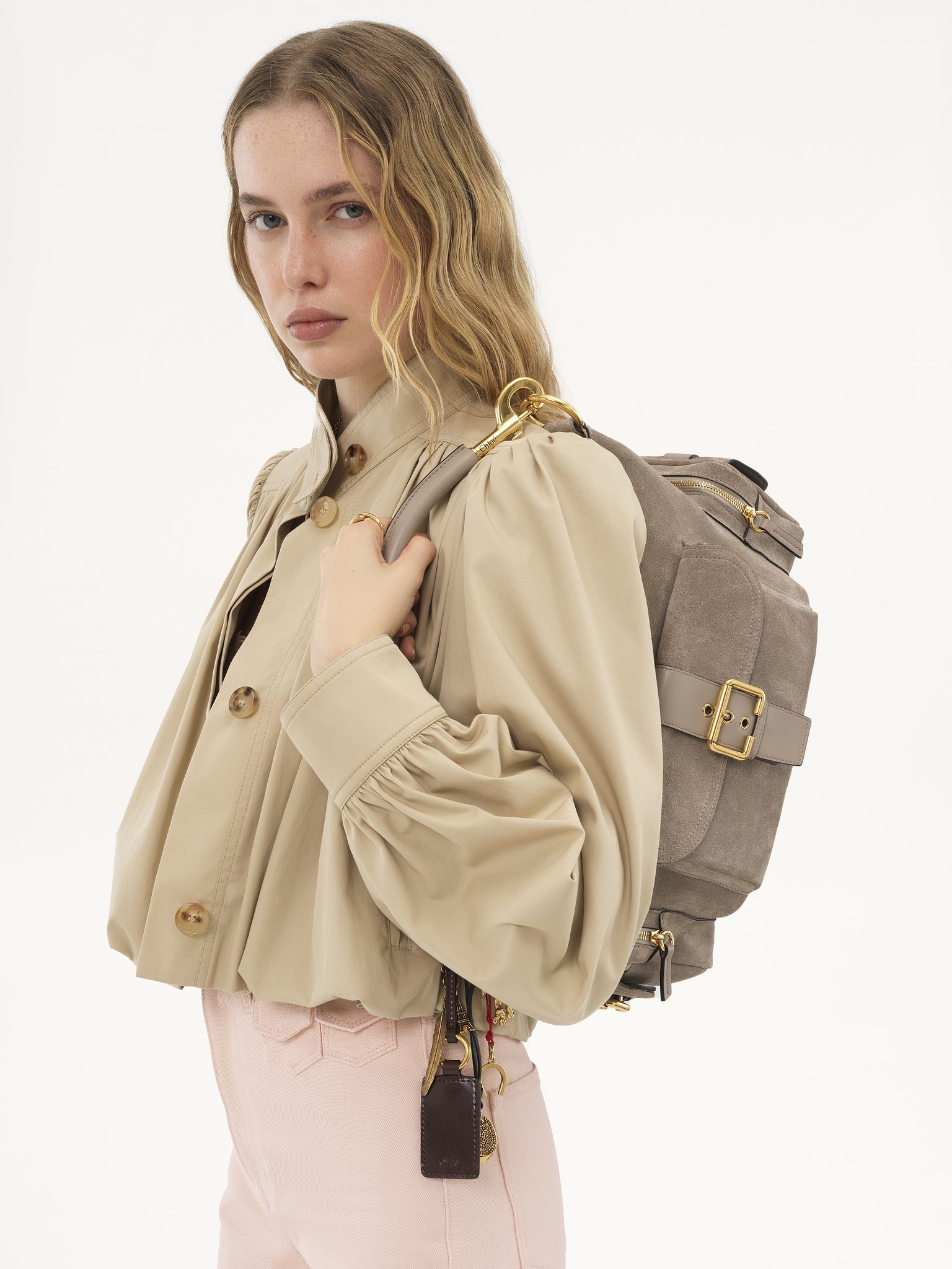 Chloé Womens Chloe Camera Medium Suede Cross-body Bag In Nude