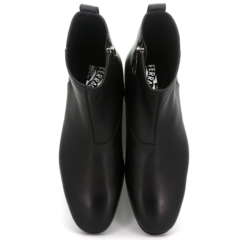 Ferragamo Ankle Short Boots In Black