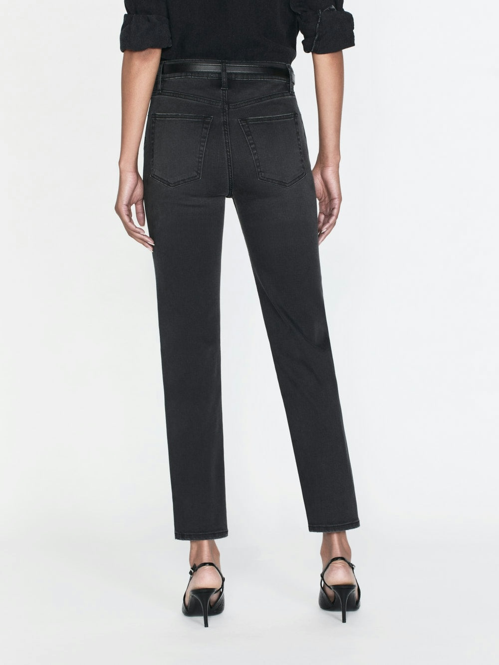 Frame Le Sleek Straight In Kerry In Black
