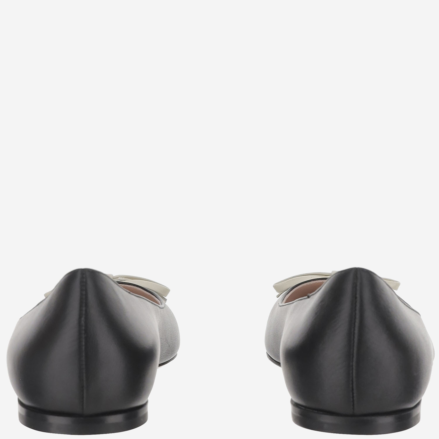 Valentino Garavani Bepointy Leather Ballets In Black