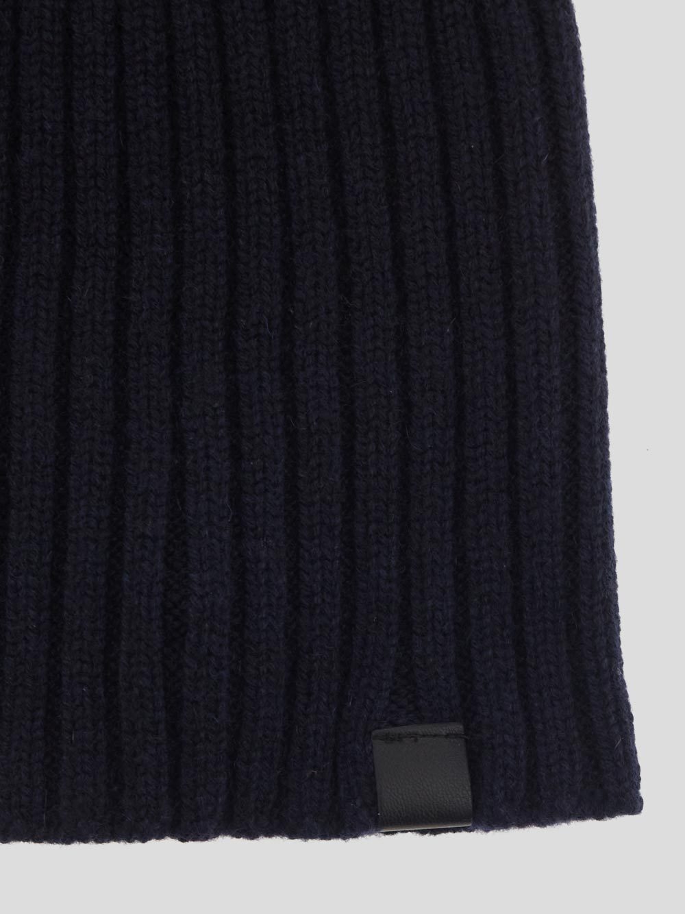 Tom Ford Logo Patch Knitted Beanie In Black