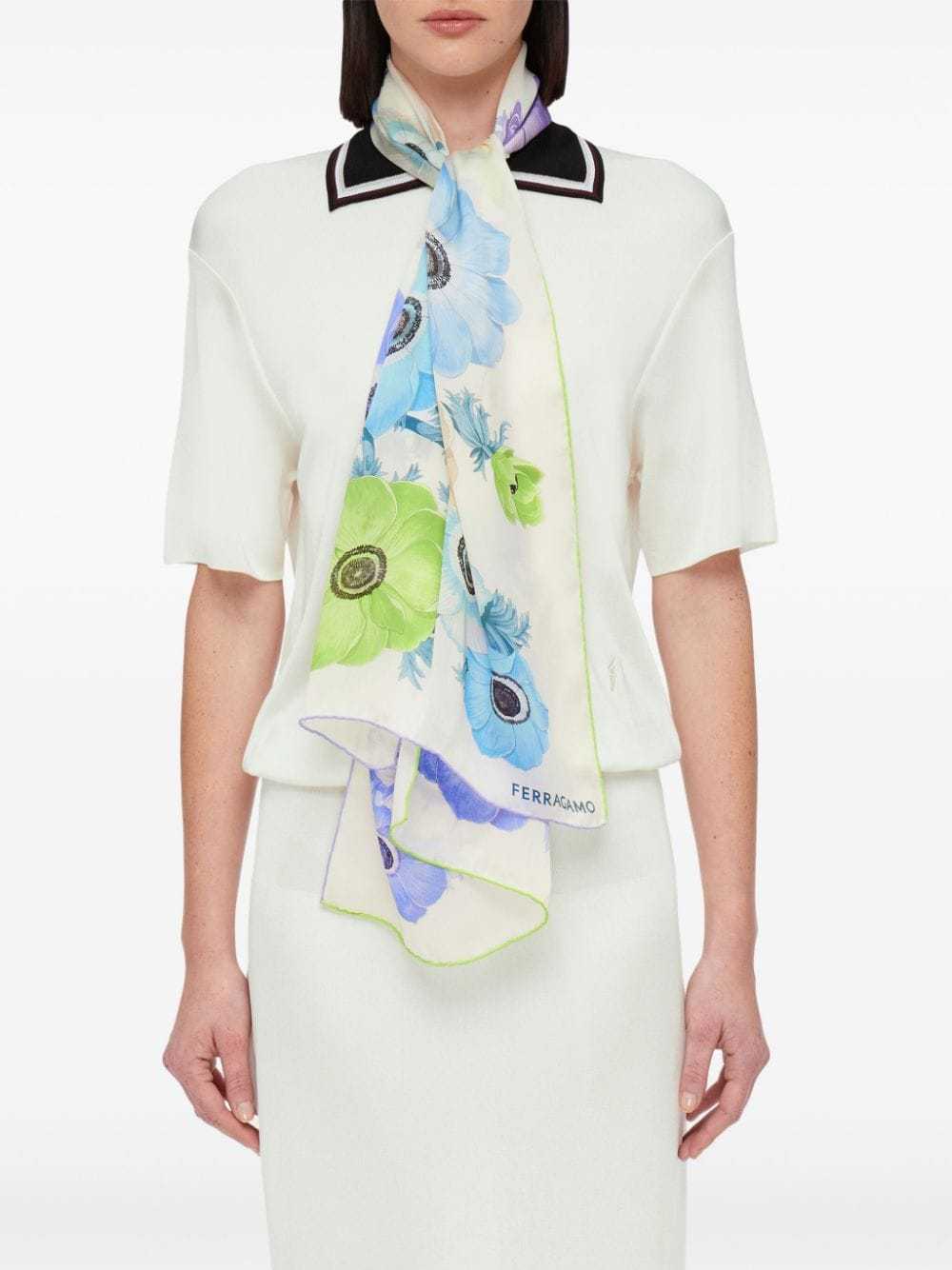 Ferragamo Floral Print Lightweight Scarf Rectangle Shape In White