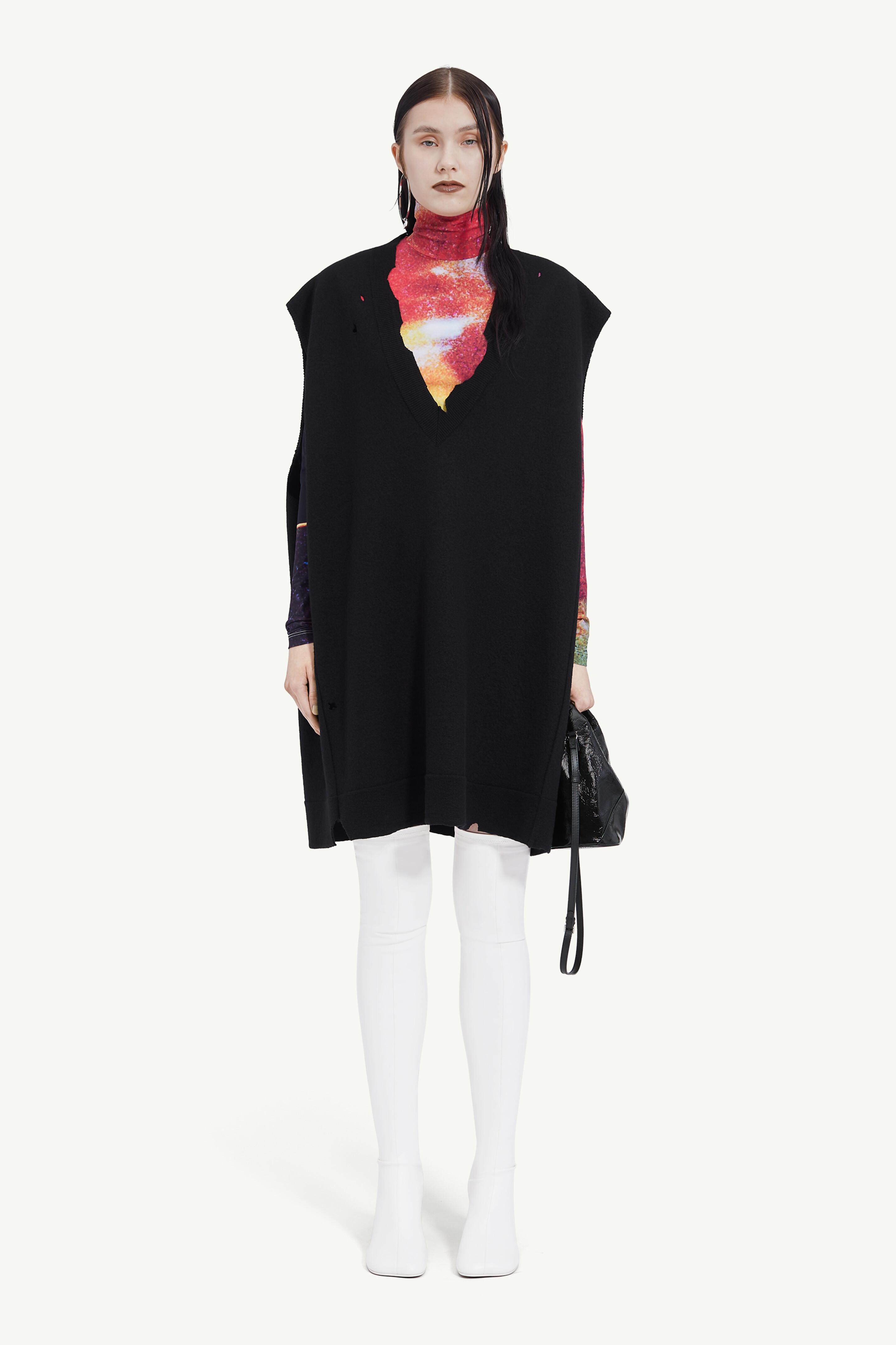 Mm6 Maison Margiela Oversized V-neck Virgin-wool Vest In Black