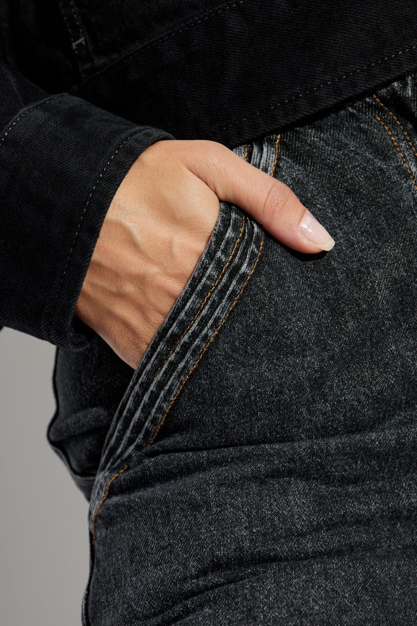 Iro Multi-pocket Denim Trousers In Black