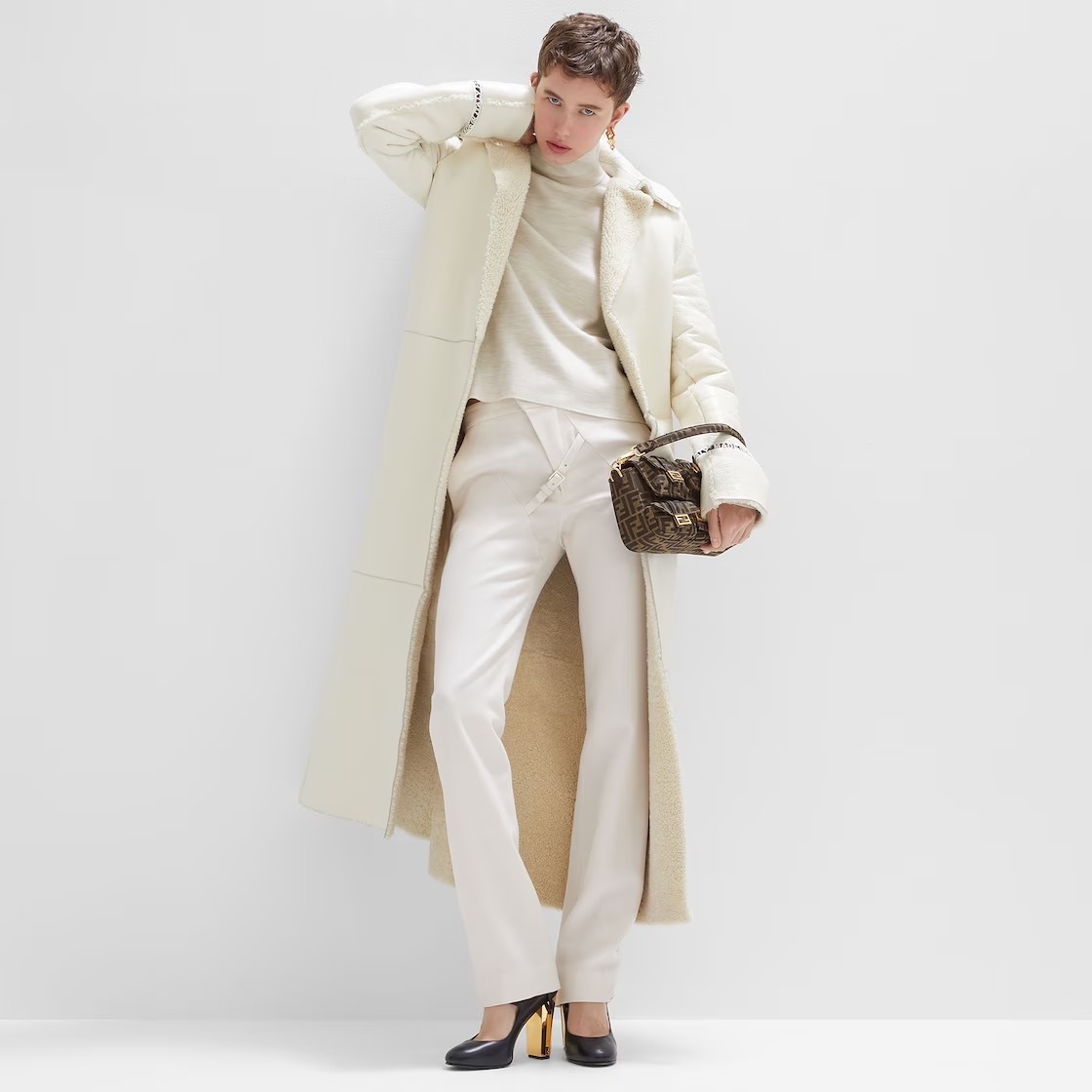 Fendi Mantel Long Sleeved Midi Coat In White