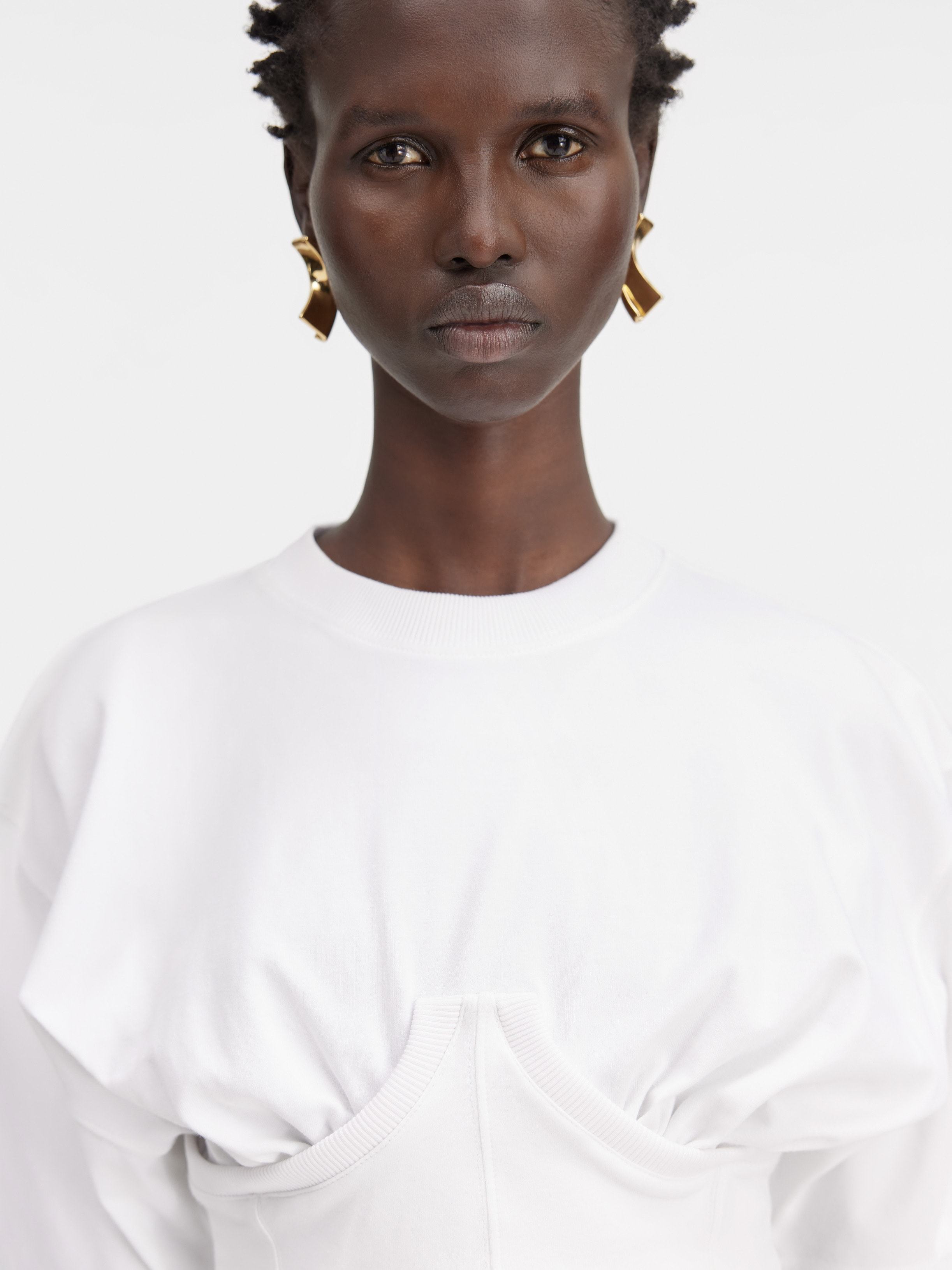 Shop Jacquemus Caraco Cropped T-shirt In White