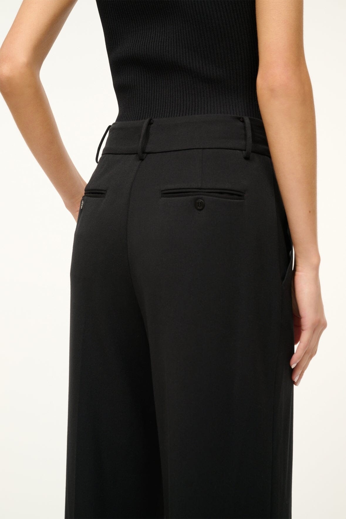 Staud Belt-loop Casual Pants In Black