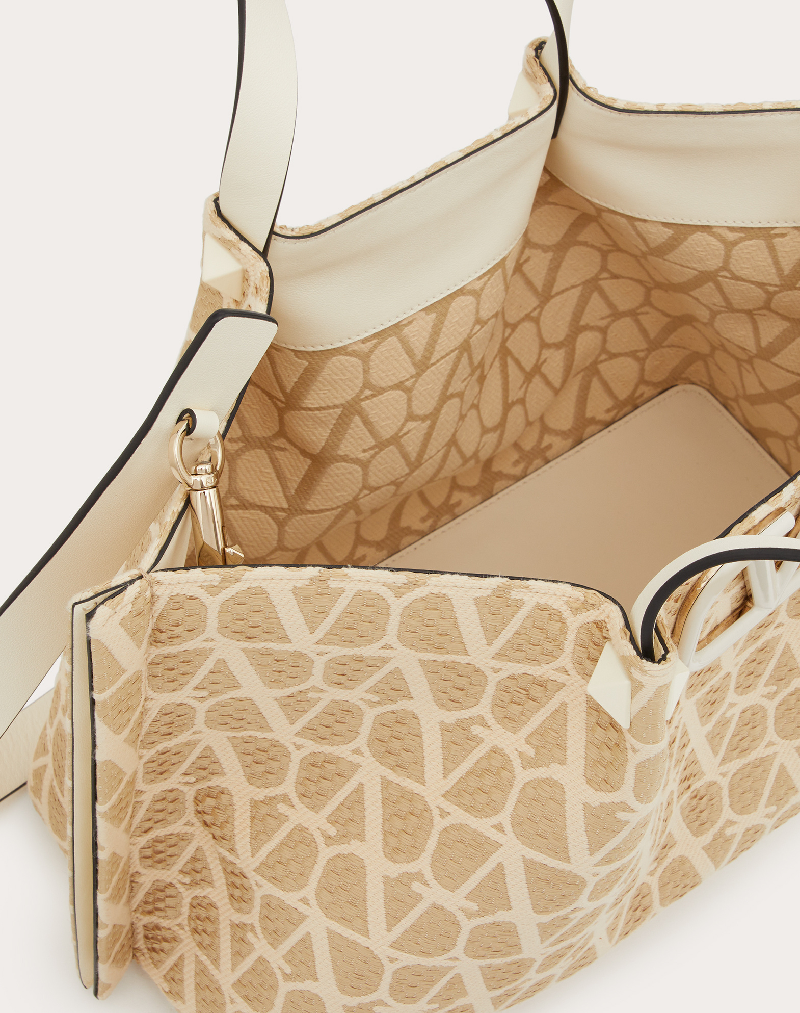 Valentino Vlogo Woven Raffia Tote Bag In Nude