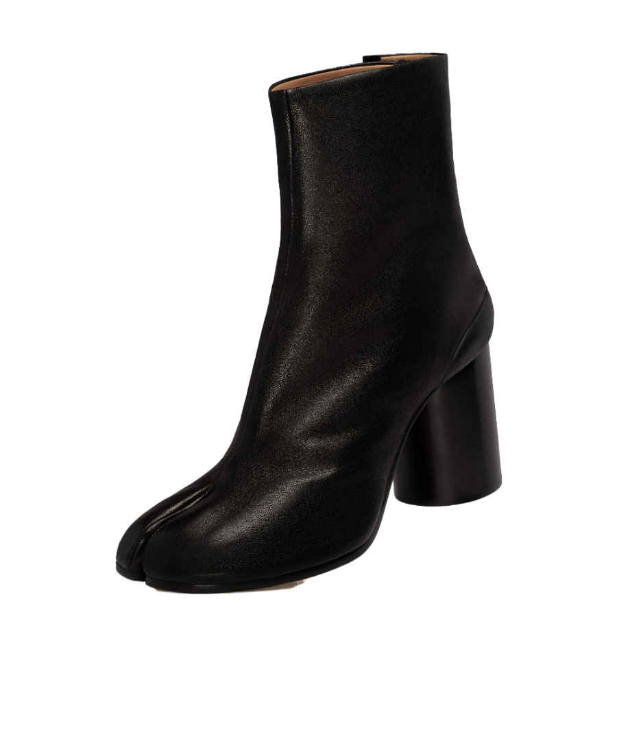 Maison Margiela Tabi Leather Ankle Boots In Black