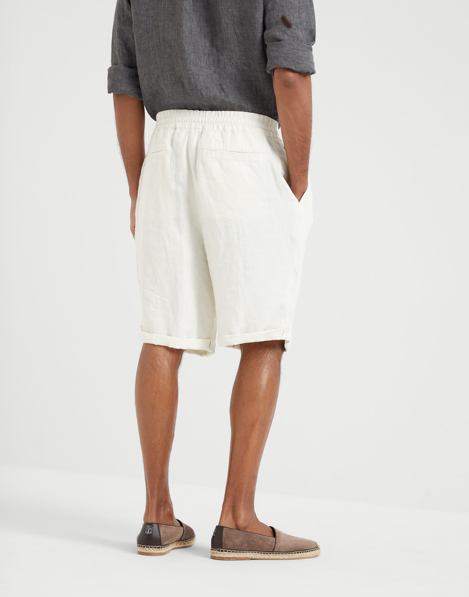 Brunello Cucinelli Linen Shorts In White