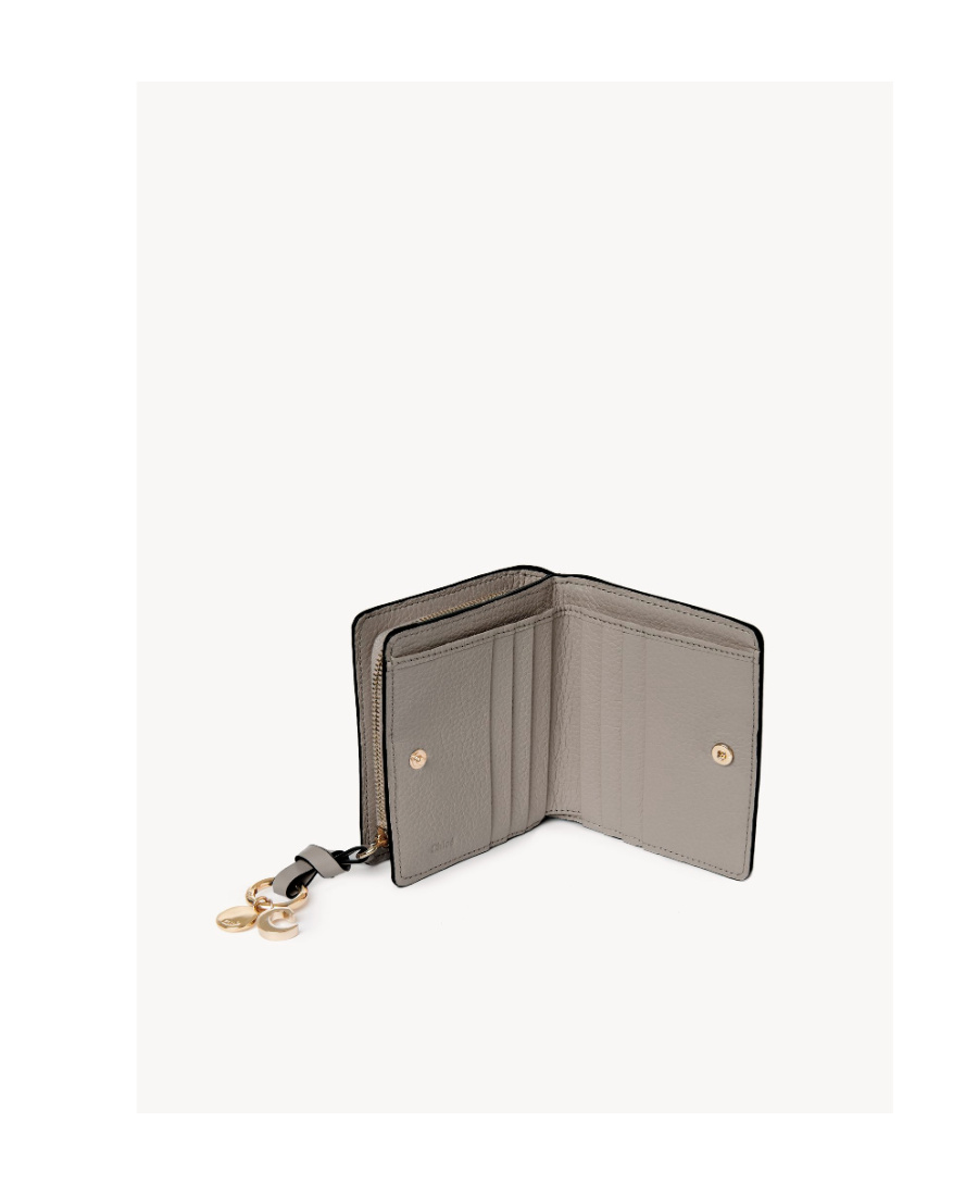 Chloé Multi-card Slot Wallet In Gray