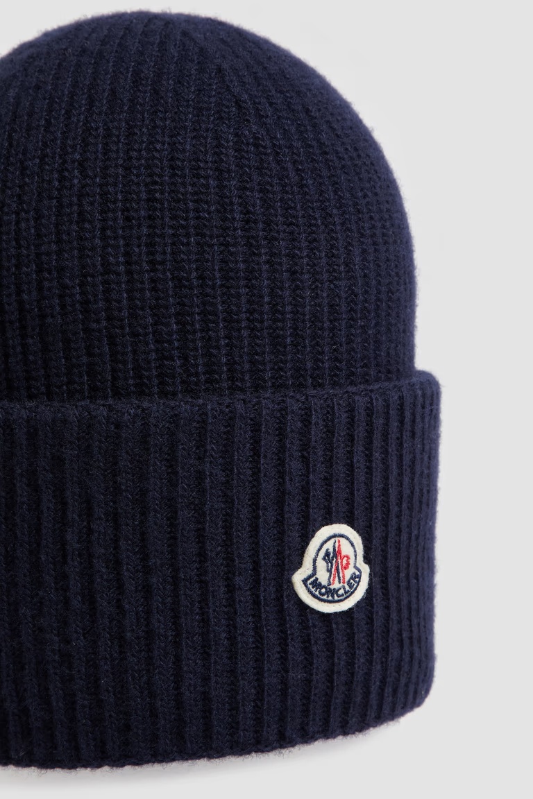 Moncler Wool Beanie In Black