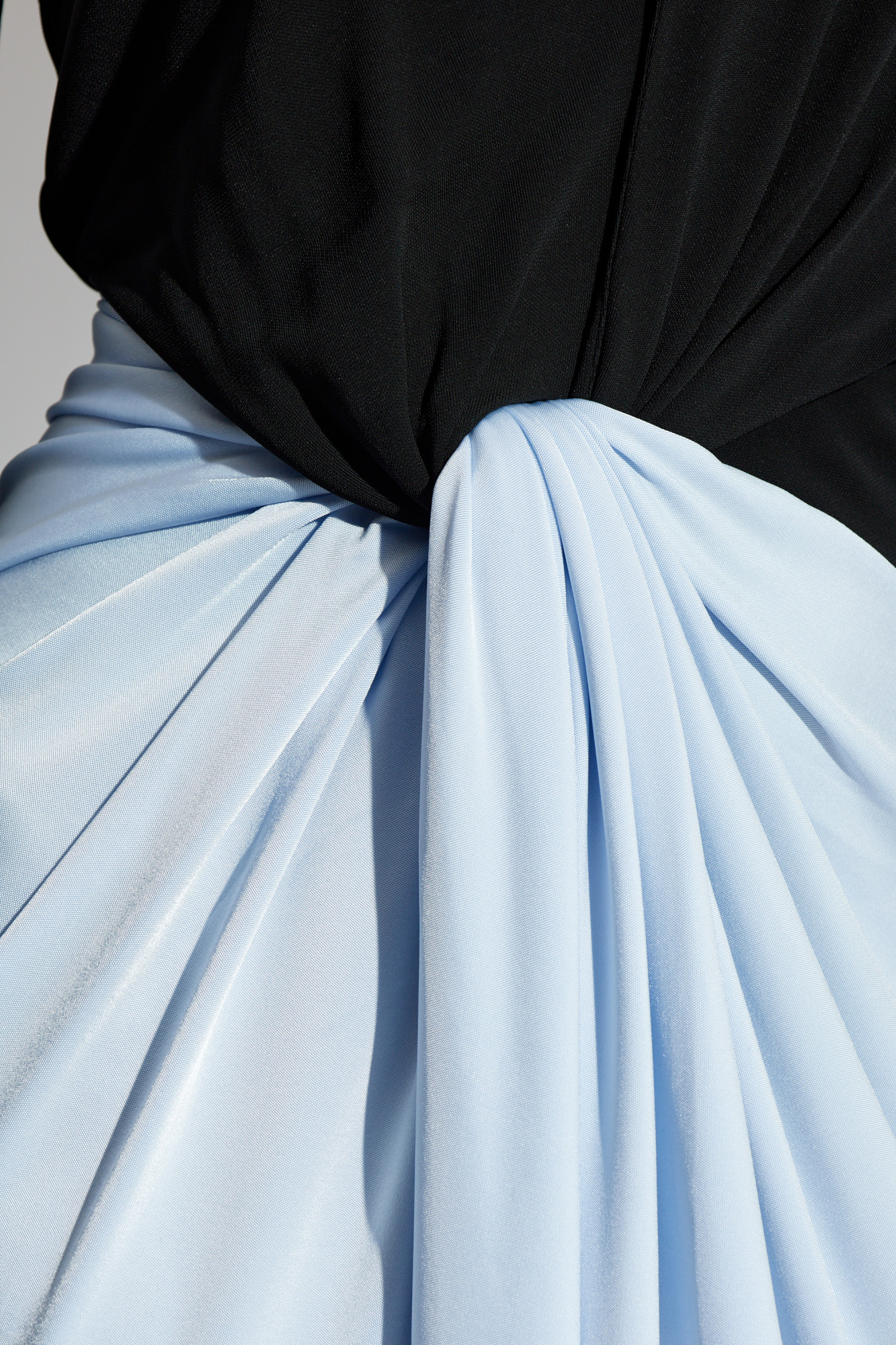 Victoria Beckham Long-sleeved Dress In Blue