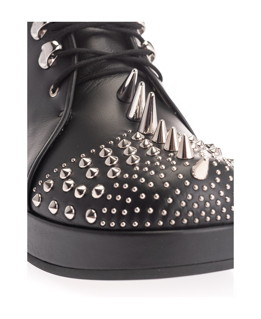 Gucci Metal Rivet Decoration And Ankle Boots In Black