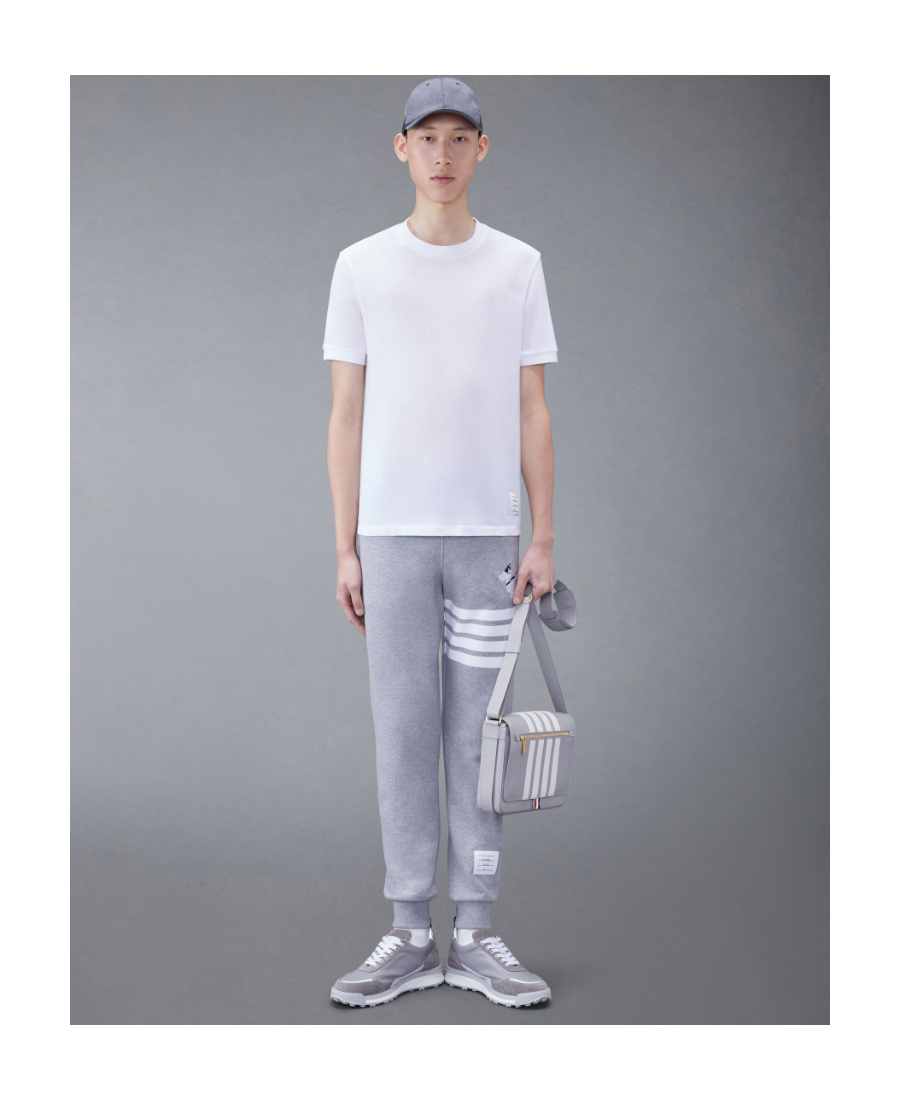 THOM BROWNE THOM BROWNE STRIPE DETAILED CREWNECK T-SHIRT