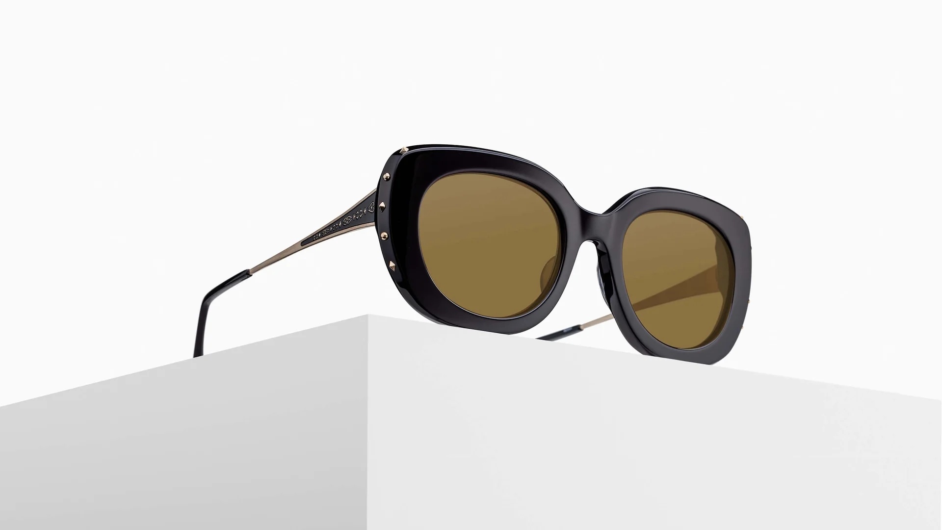 Matsuda Oversize-frame Sunglasses In Black