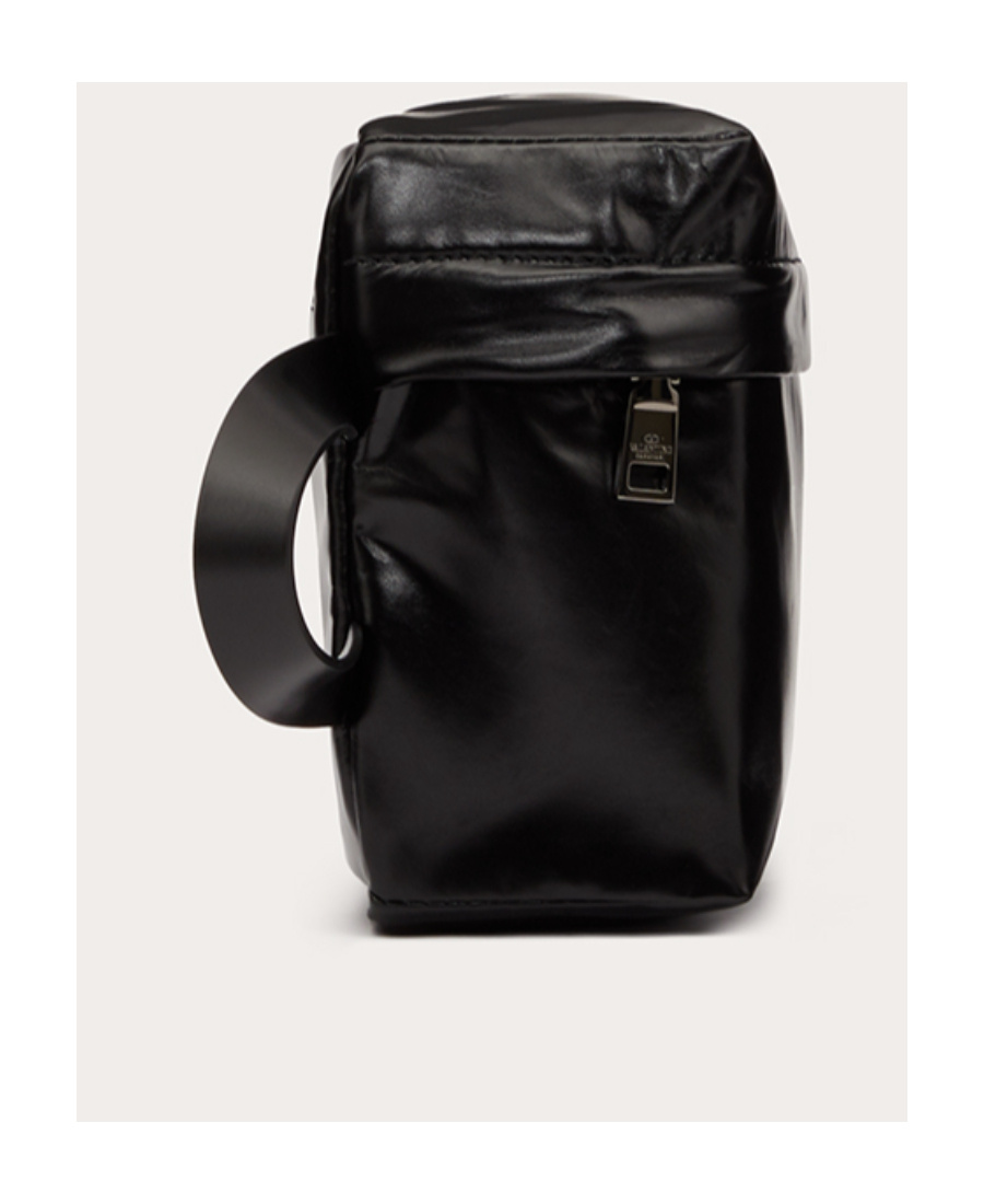 VALENTINO GARAVANI LOGO-PRINT DETAIL WASH BAG