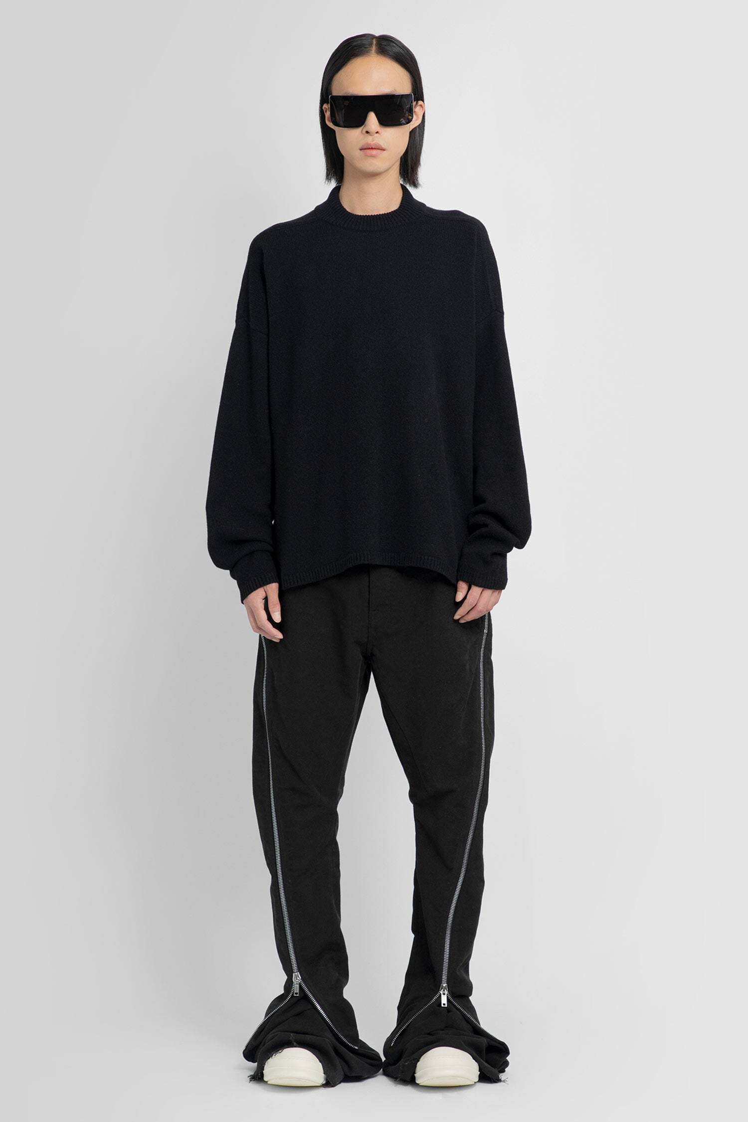 Rick Owens Long-sleeves Fine-knit Sweater In Black