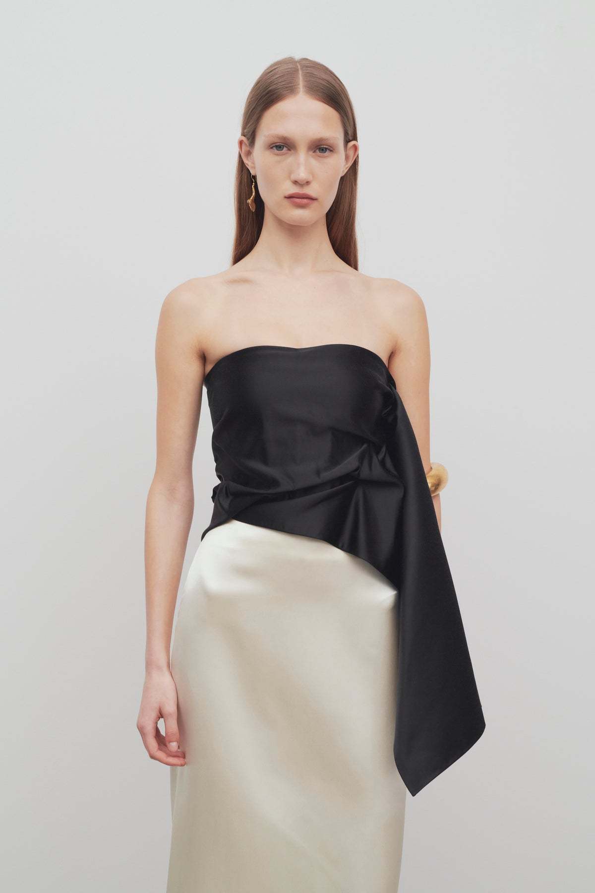 Shop The Row Nana Top In Black