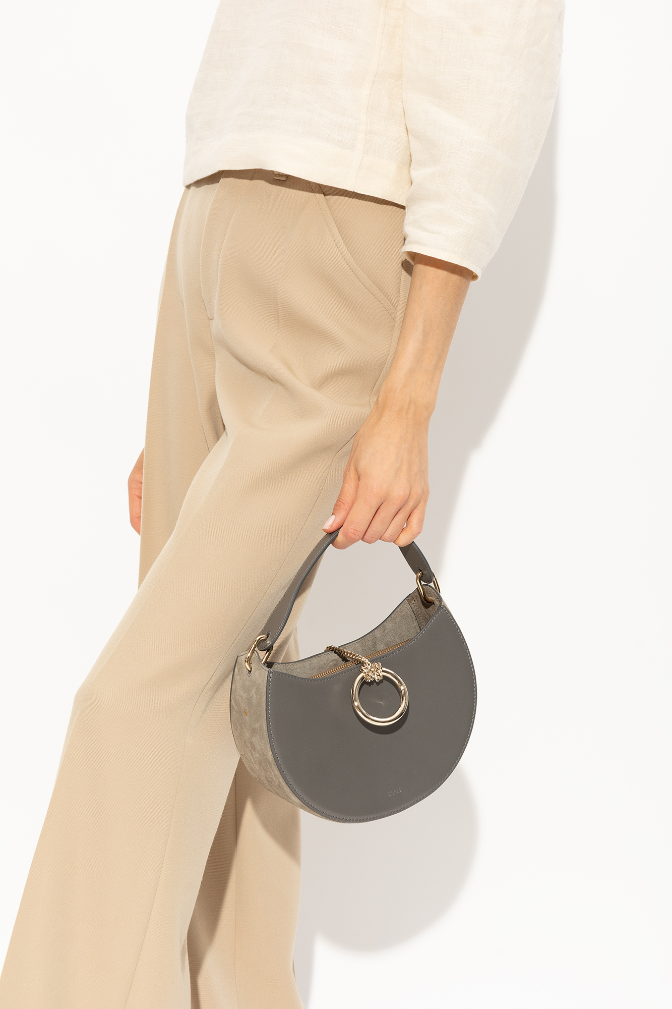 Chloé Soft Raffia Shoulder Bag In Black