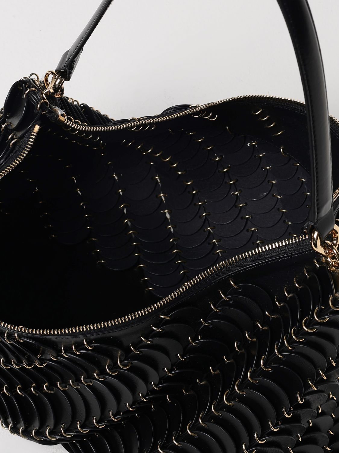 Rabanne Zippered Shoulder Bag In Black