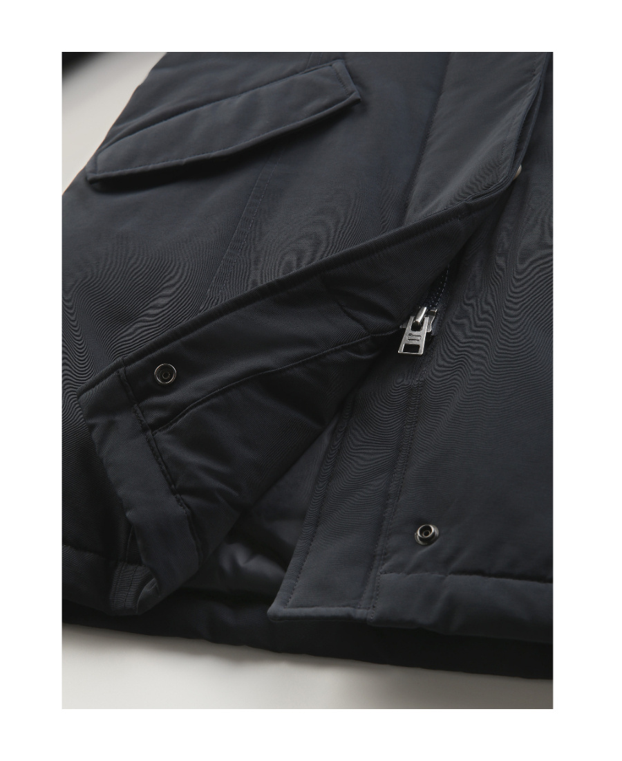 Woolrich Detachable Fur Collar Parka Coat In Black