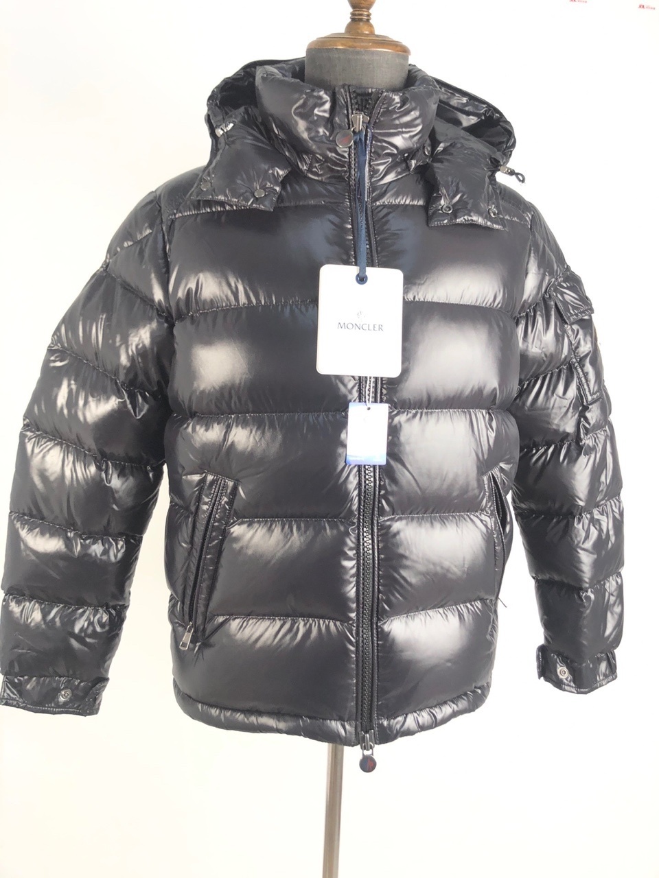 Moncler Doudoune Courte Gebroulaz In Black