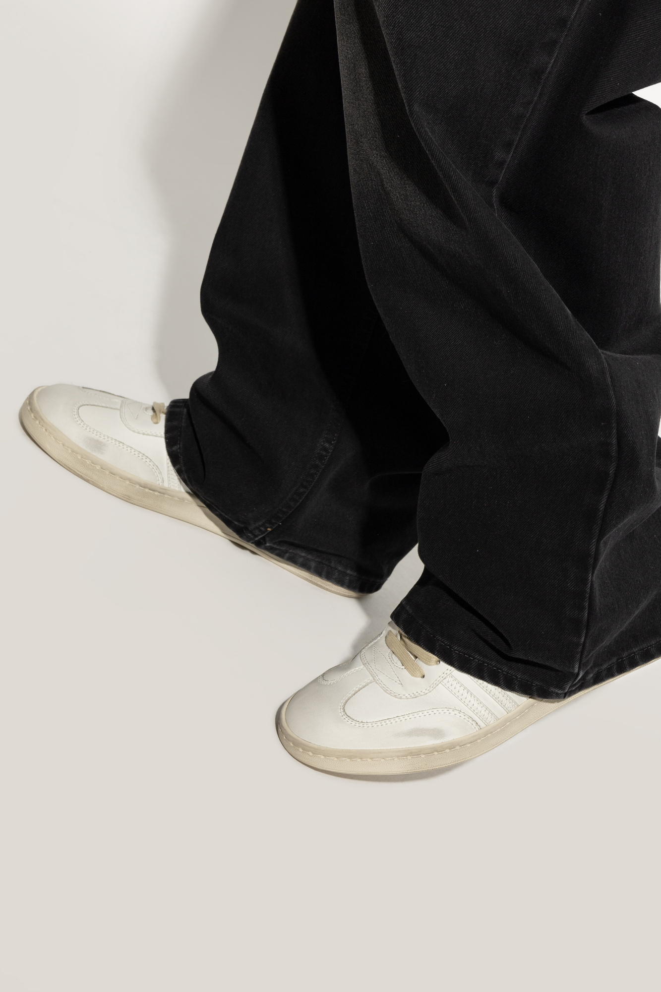 Dsquared2 Fighter Low-top Round Toe Sneakers In White