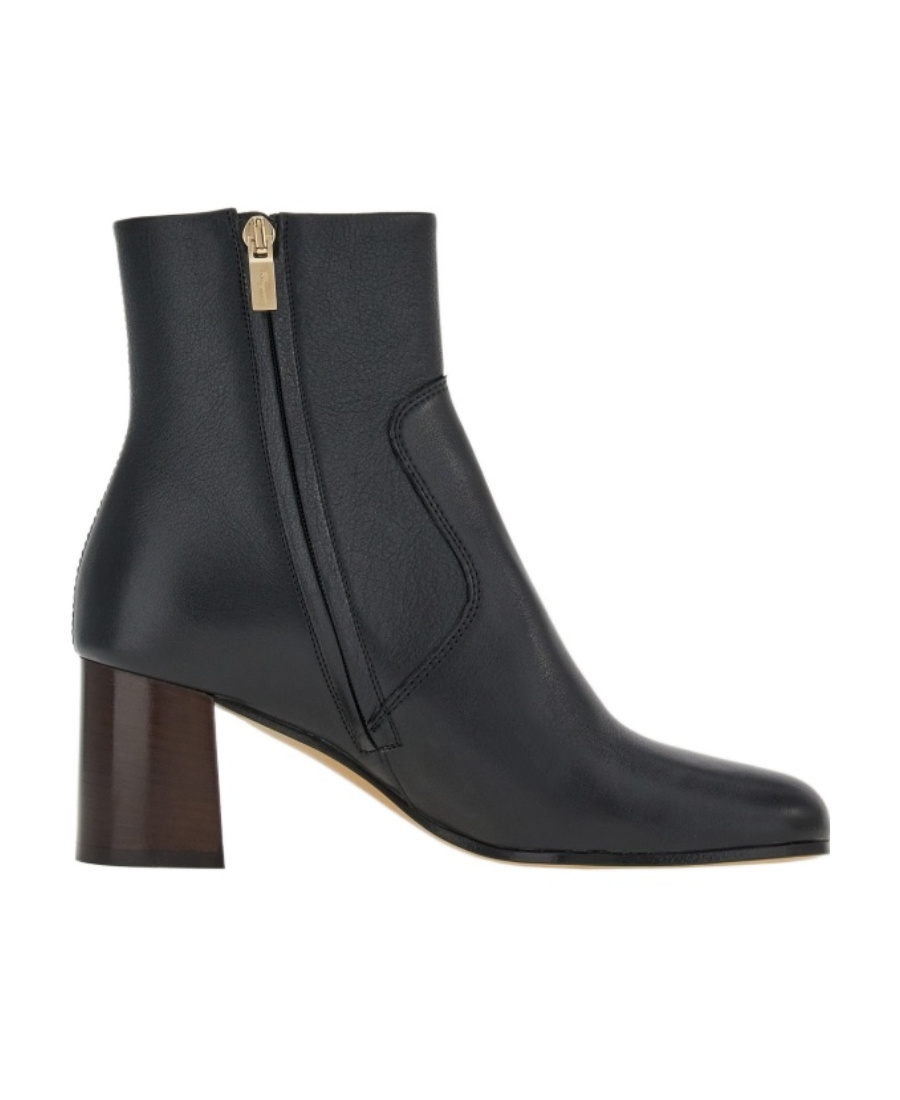 Ferragamo Logo Boots In Black
