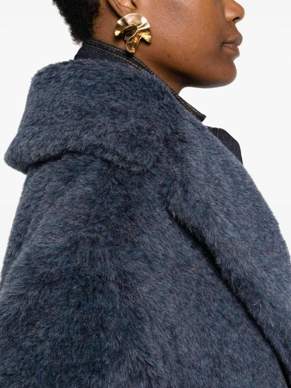 Max Mara Lapel Long-sleeved Coat In Blue