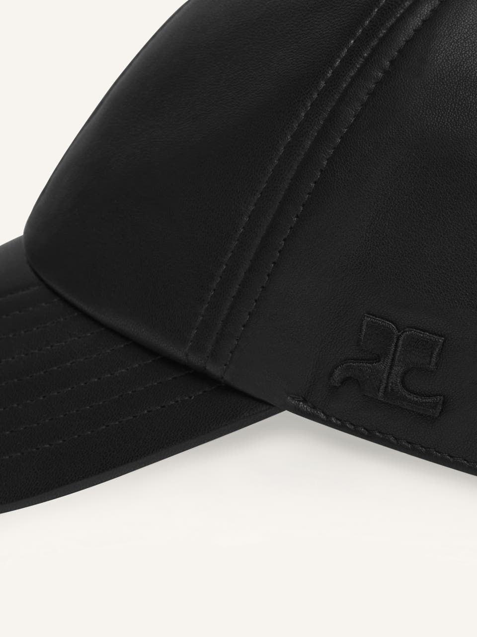 Courrèges Ac Leather Cap In Black