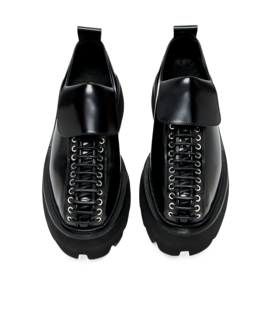 Alexander Mcqueen Sofa Lace-up Sneakers In Black