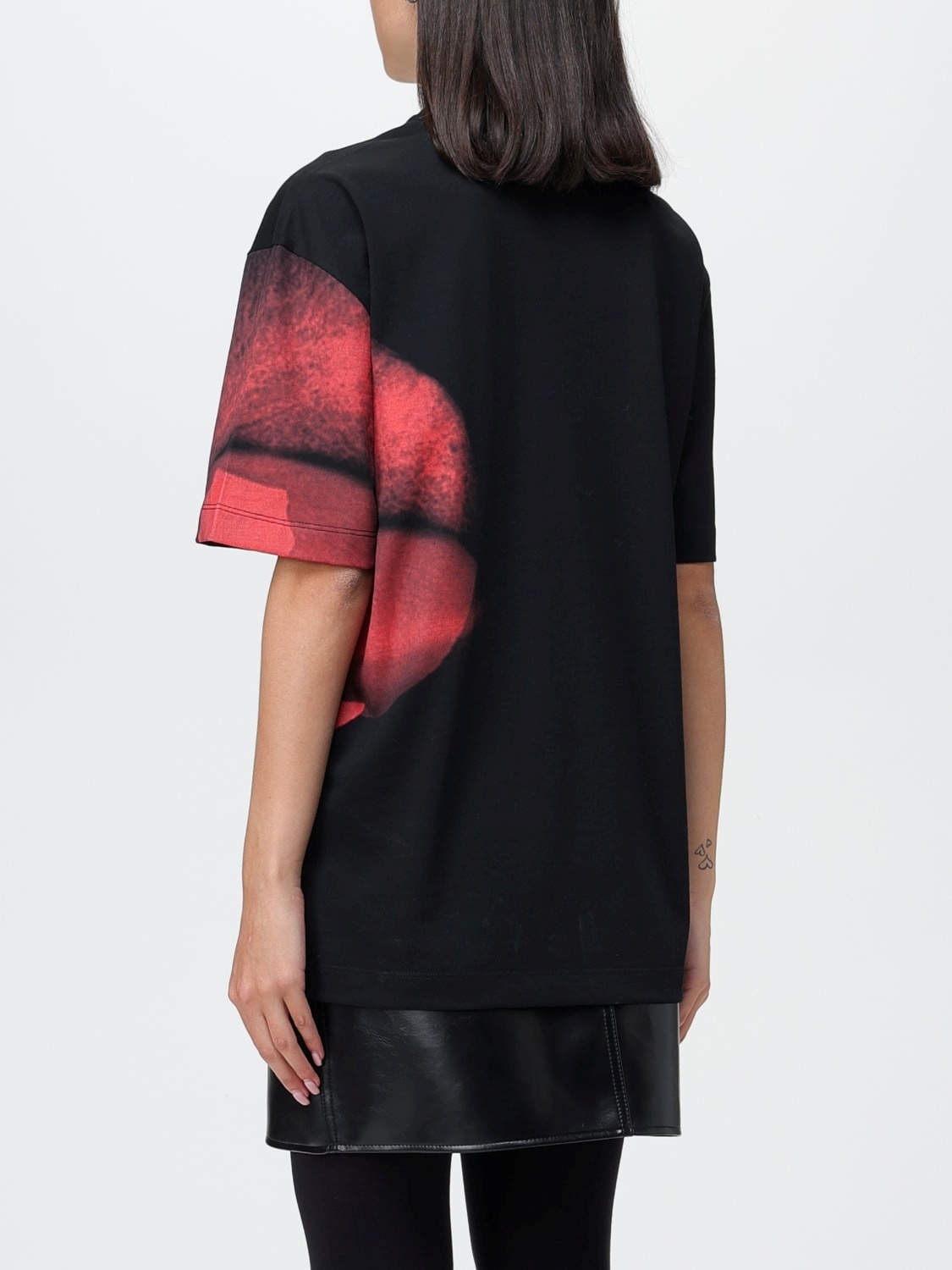 Alexander Mcqueen Loose Fit Cotton T-shirt With Graphic Print In Black
