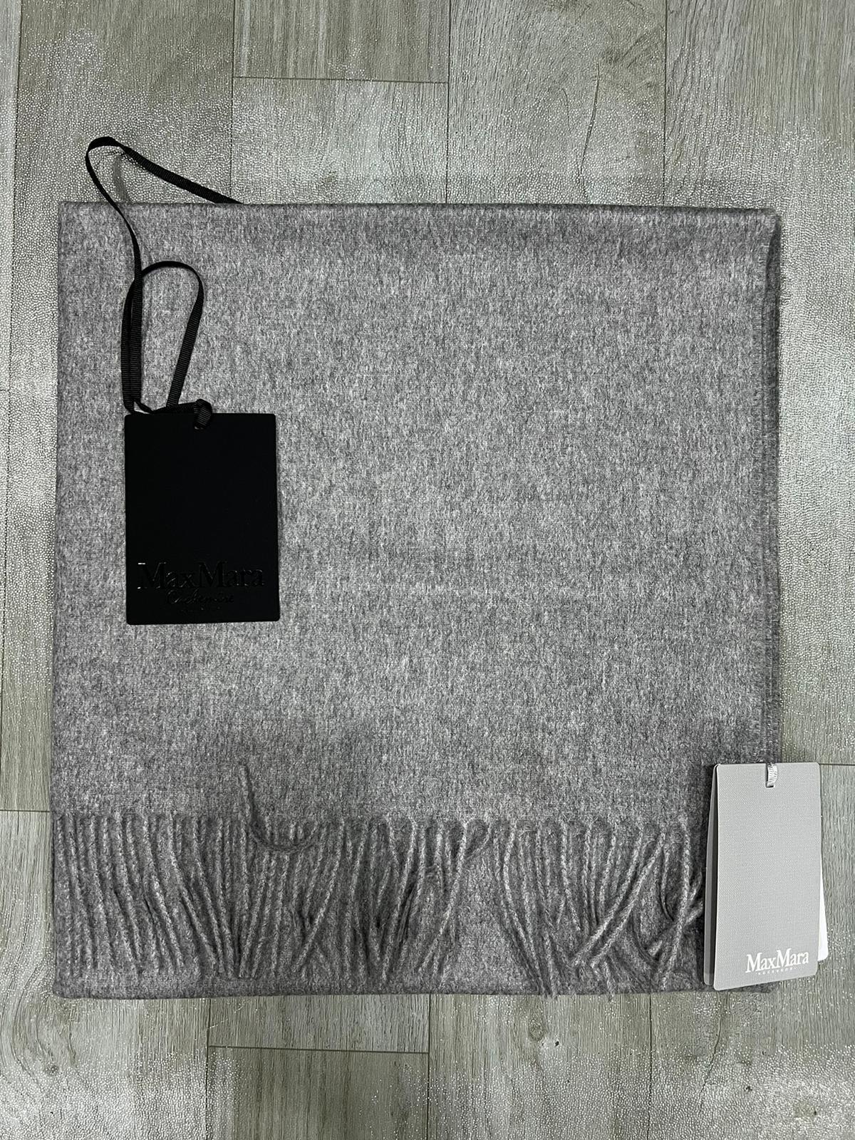 Max Mara Grey Fringed Scarf In Gray