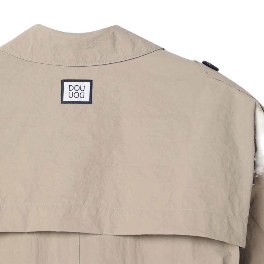 Douuod Double-breasted Trench Coat In Beige