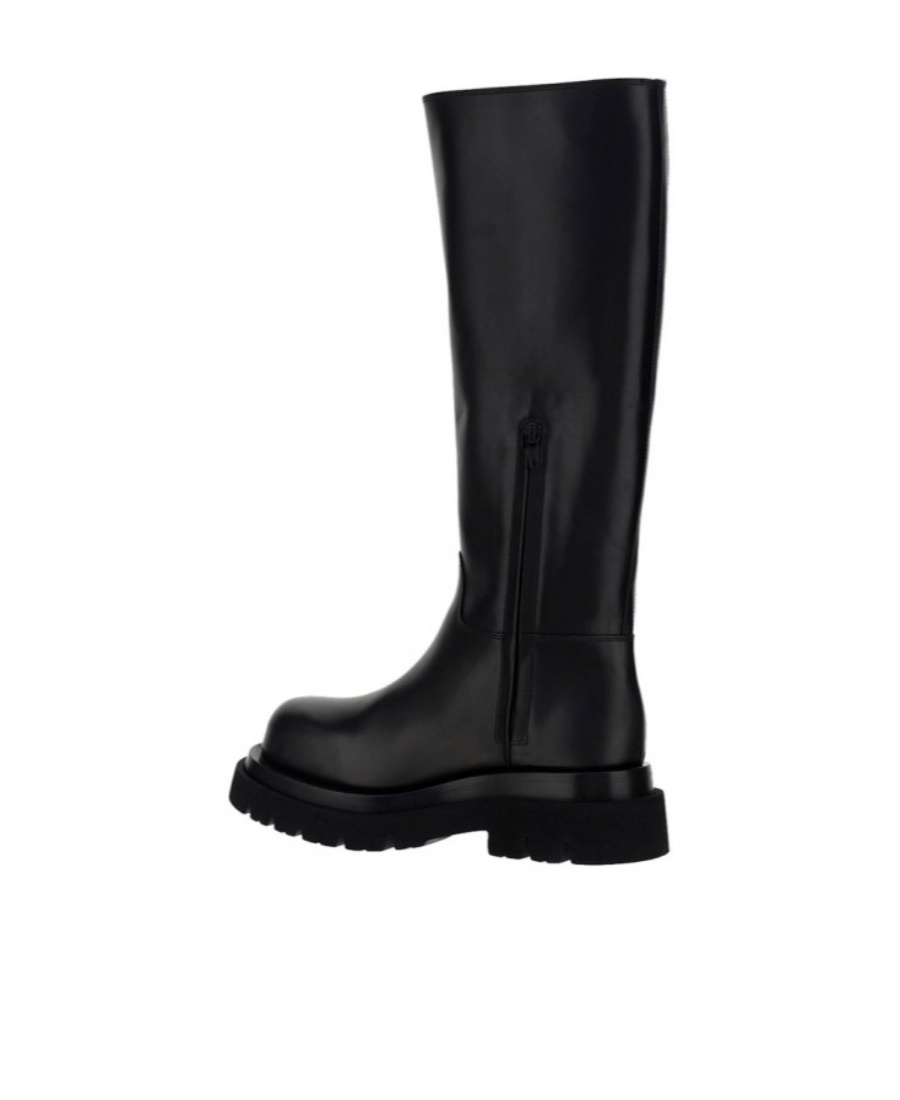 Bottega Veneta Round-headed Boots In Black