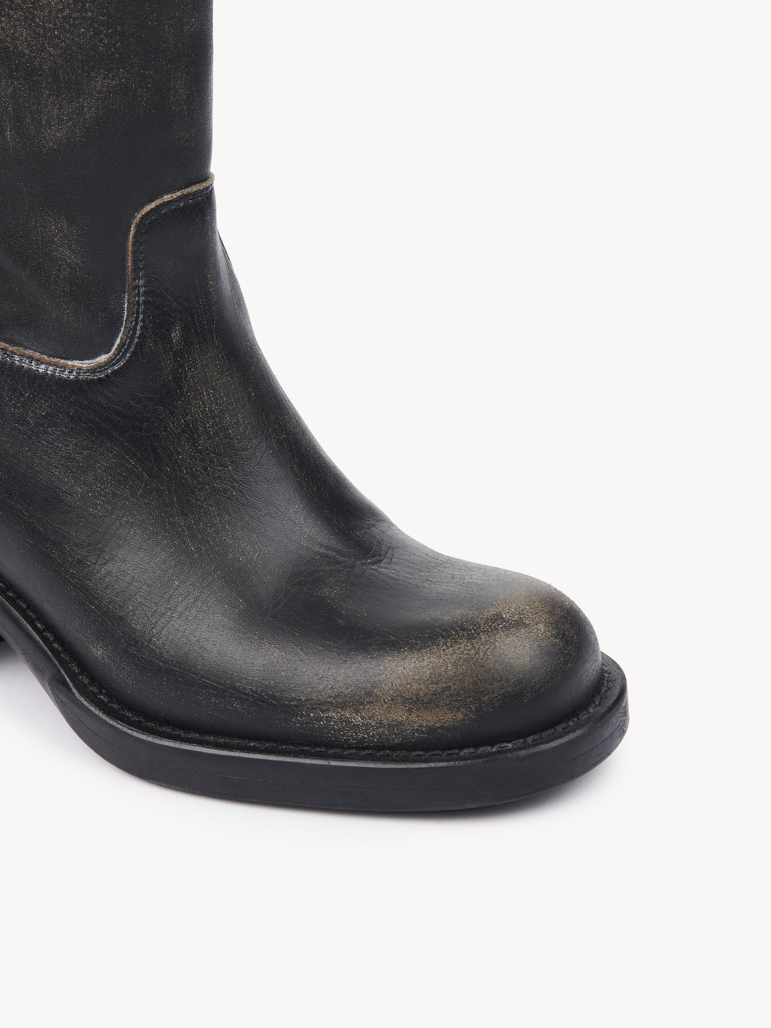 Chloé New Bikers Buckled Textured-leather Boots In Black