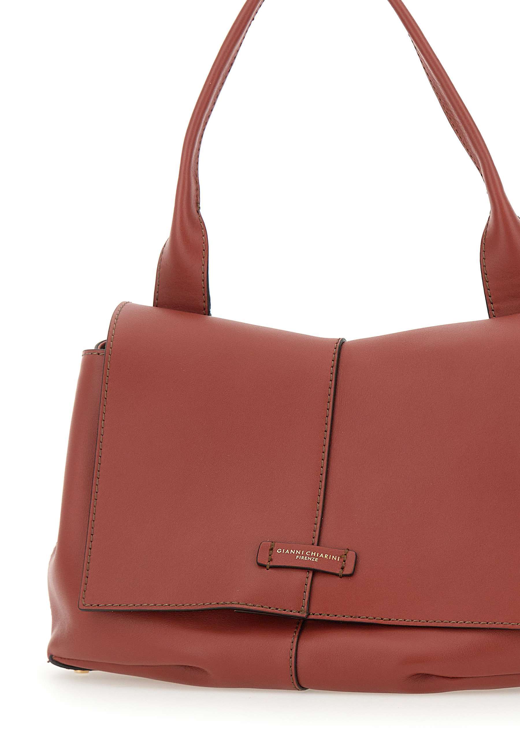 Gianni Chiarini Flap Shoulder Bag In Red