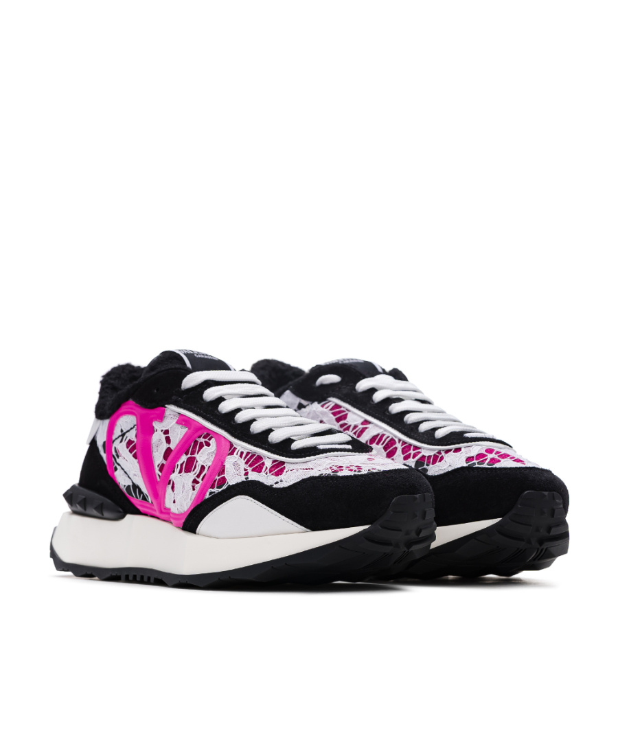 Valentino Round Head Fastened With Low-top Casual Sneakers In White