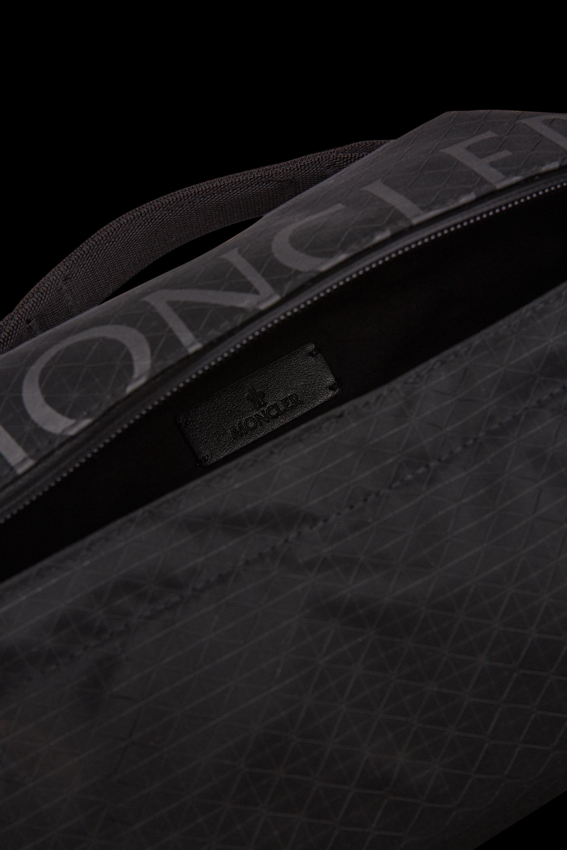 Moncler Logo-print Belt Bag In Black