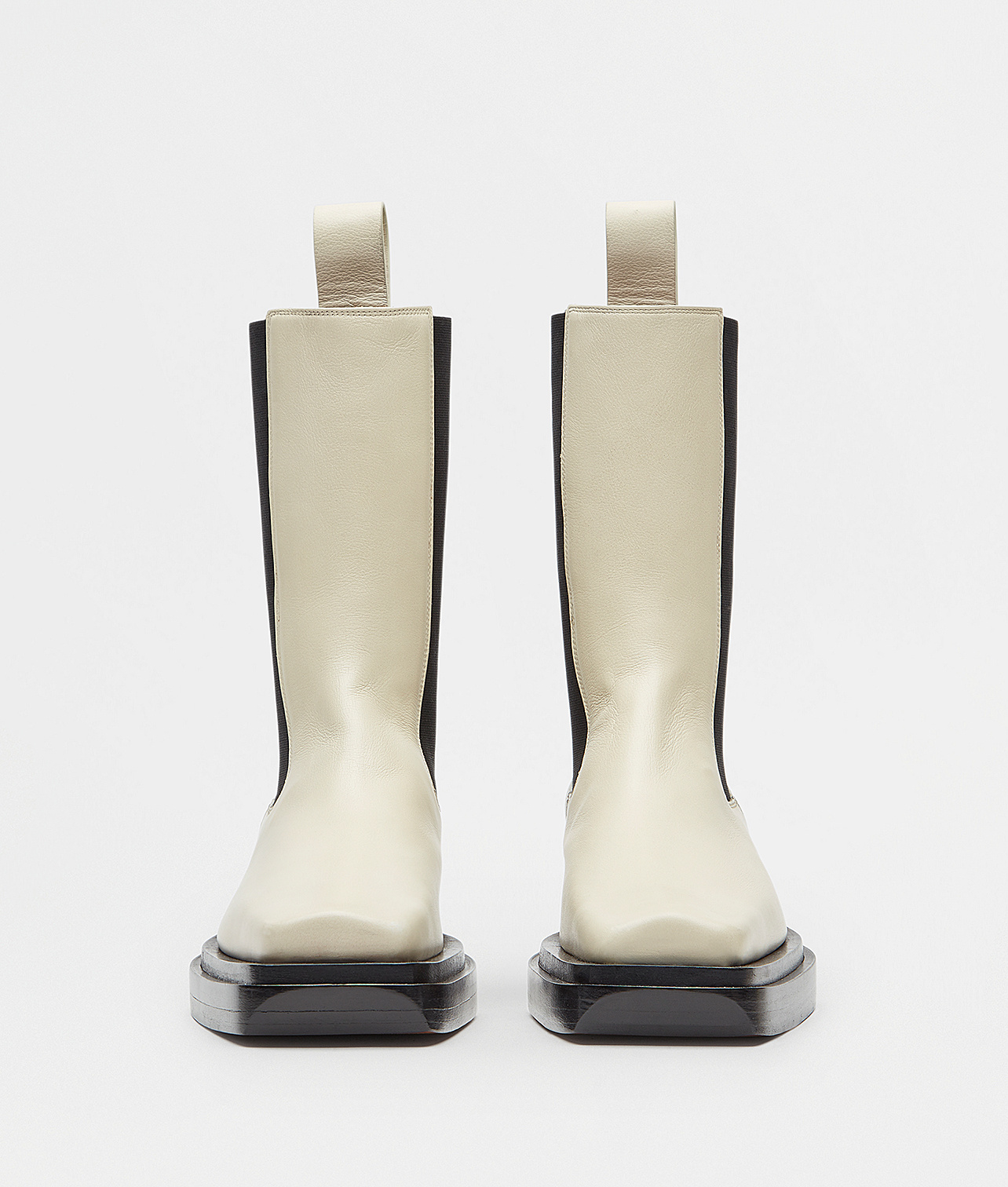 Bottega Veneta Bv Lean Boots In Nude