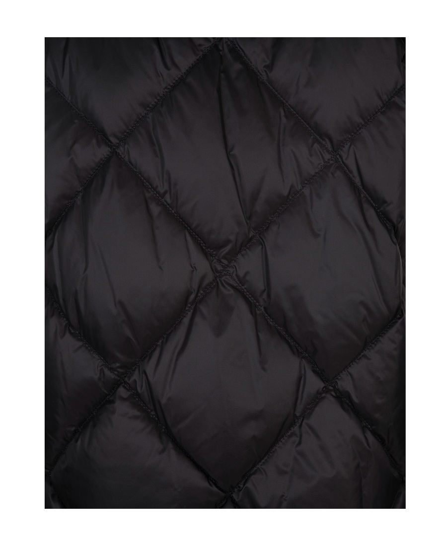 Max Mara Quilted Sleeveless Vest In Black