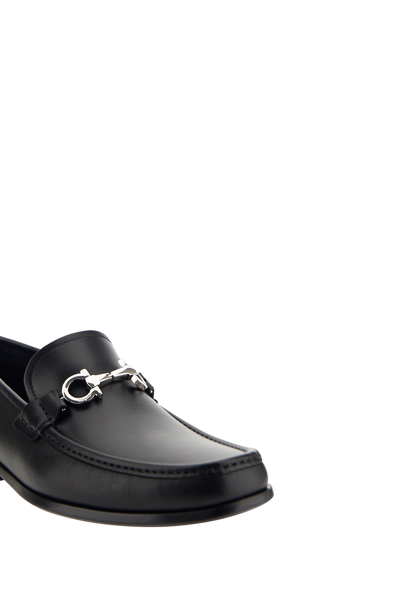 Ferragamo Gancini Ornament Loafers In Calf Leather In Black