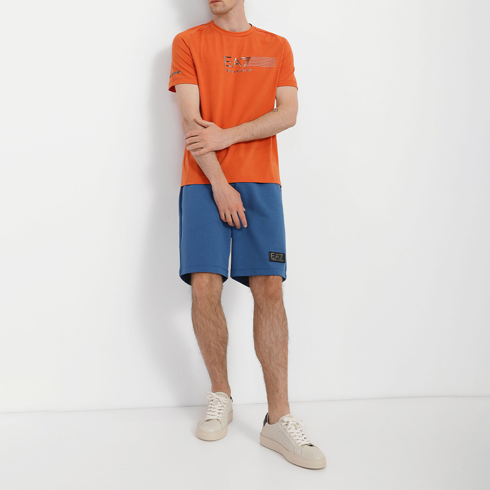 Ea7 Line Logo Shoulder-inserted Round-neck T-shirt In Red