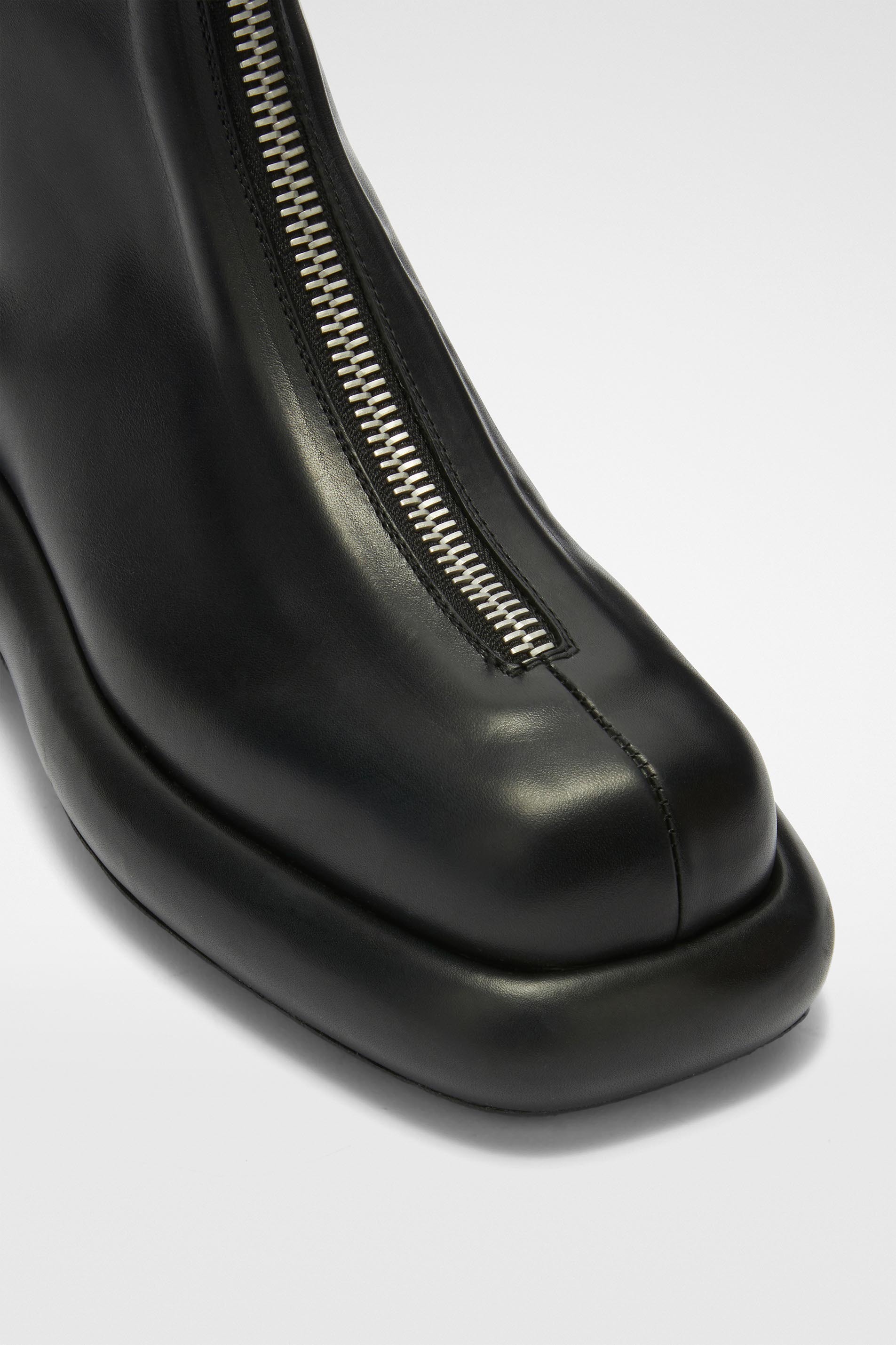 Jil Sander Zip-up Leather Boots In Black