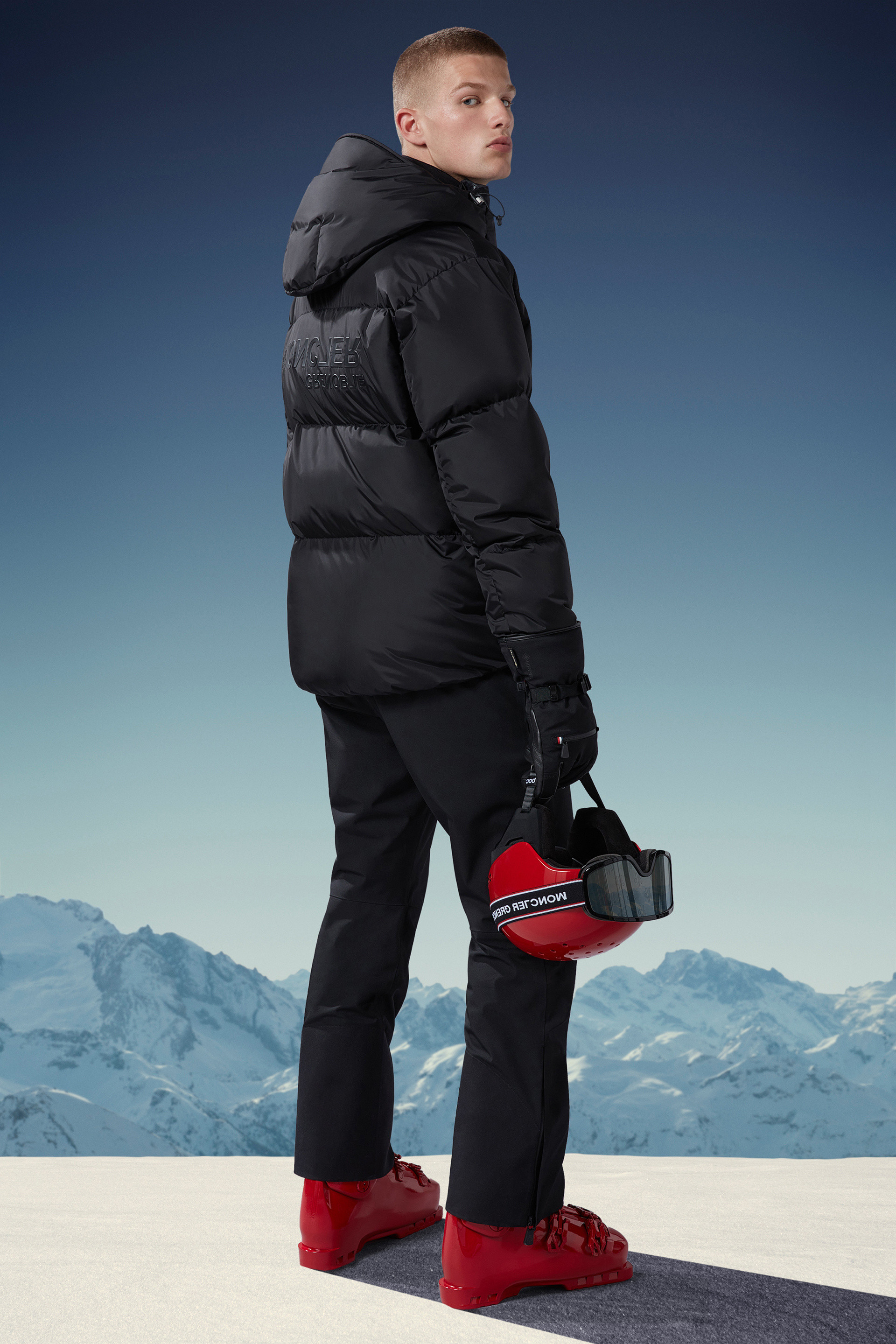 Moncler Logo-patch Padded Jacket In Black